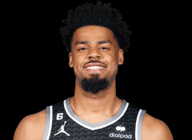 Quinn Cook headshot