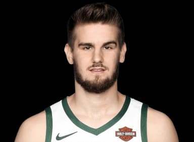 Dragan Bender headshot