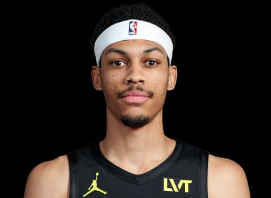Darius Bazley headshot