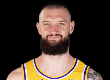 Sandro Mamukelashvili headshot
