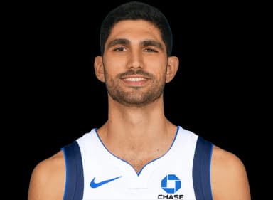 Santi Aldama headshot