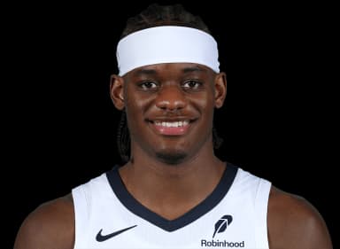 Taylor Hendricks headshot
