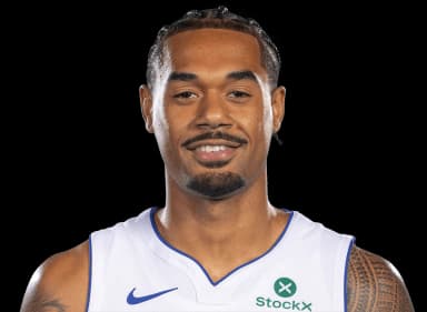 Tolu Smith headshot