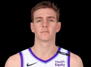Hayden Gray headshot