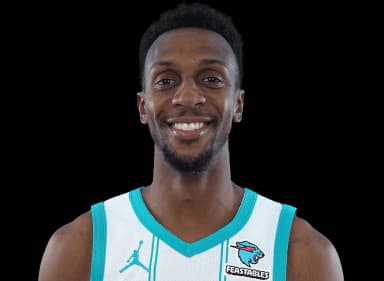 Ish Smith headshot