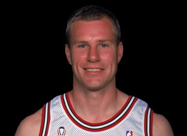 Fred Hoiberg headshot