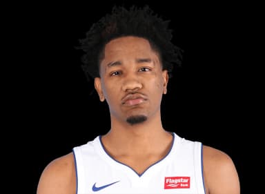 Luis Montero headshot