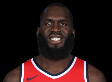 Daniel Ochefu headshot