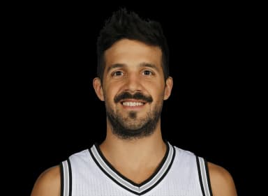 Nicolas Laprovittola headshot