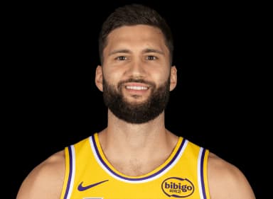 Maxi Kleber headshot