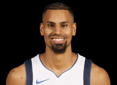Gian Clavell headshot