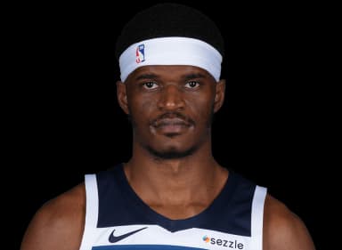 Alize Johnson headshot