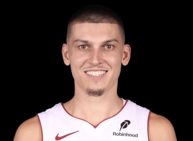 Tyler Herro headshot