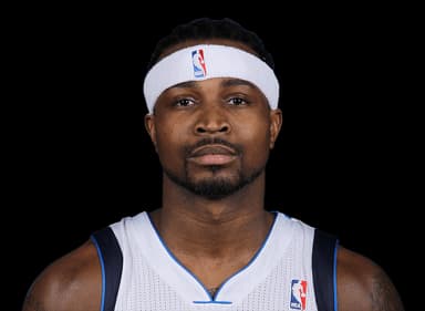 Dee Brown headshot