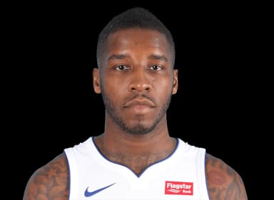 Dwight Buycks headshot