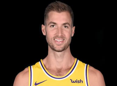 Travis Wear headshot