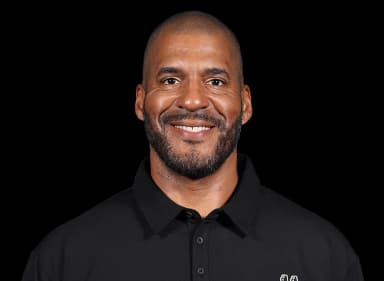 Corliss Williamson headshot